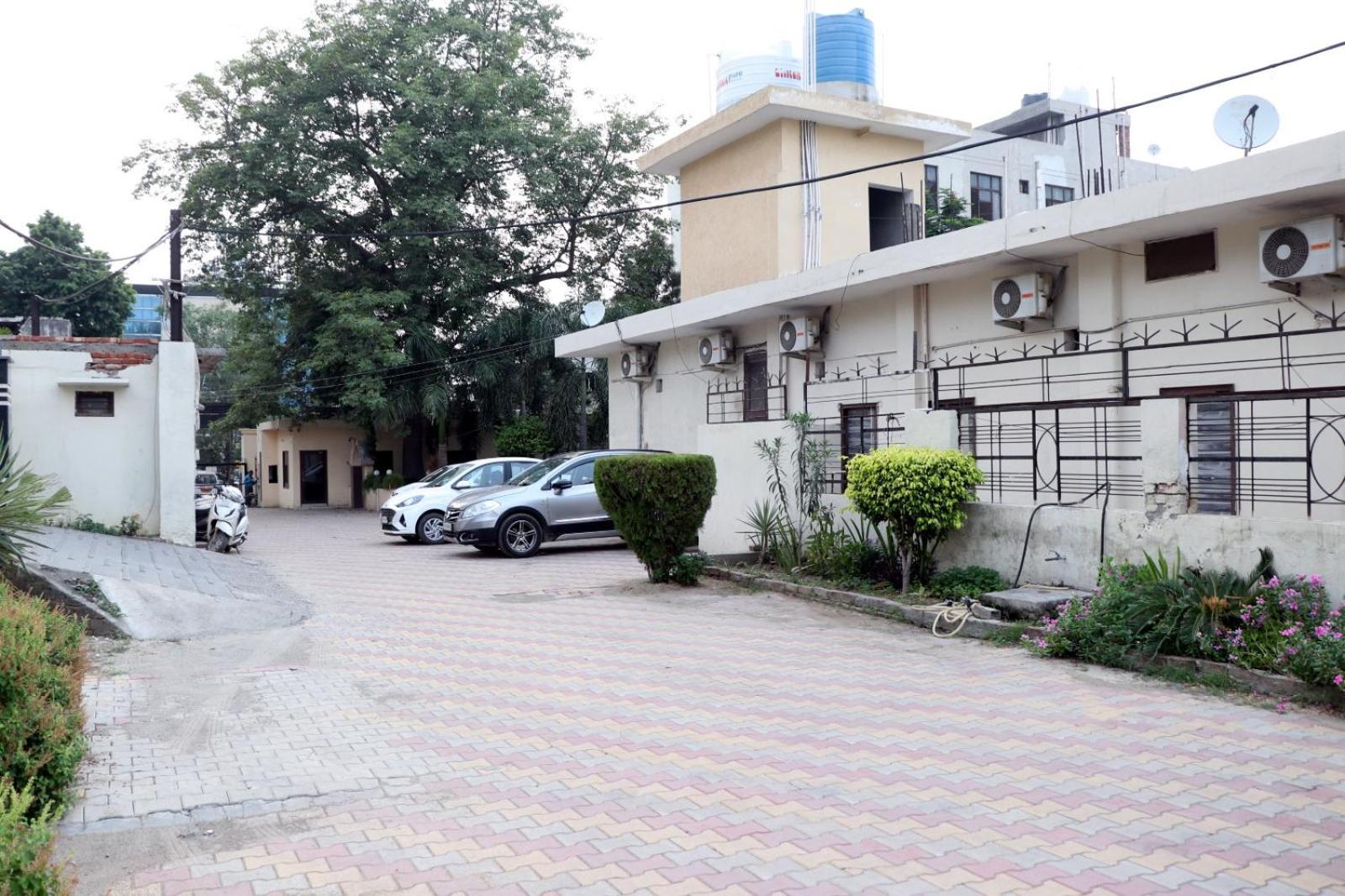 Sheela Stays Ludhiana Bagian luar foto